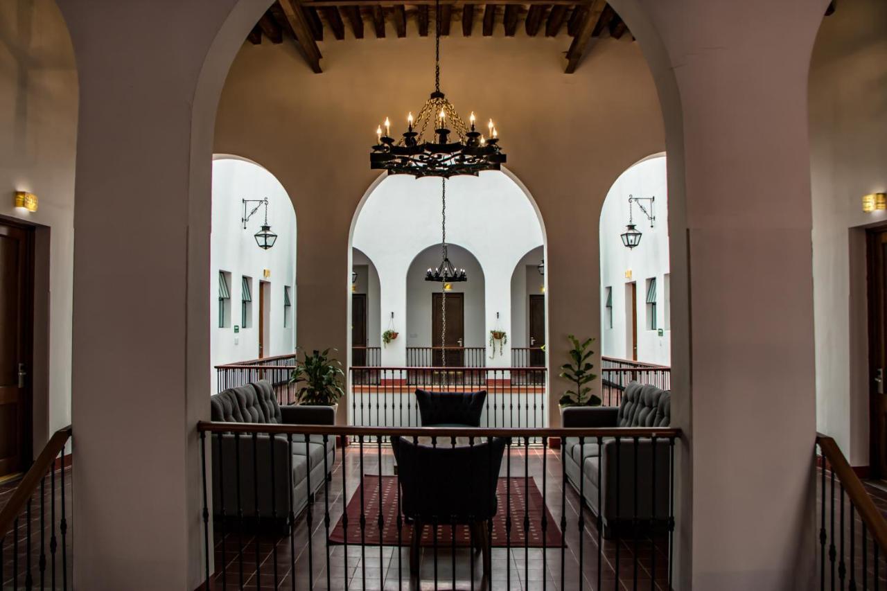 Hotel Real De Castilla Colonial Guadalajara Buitenkant foto