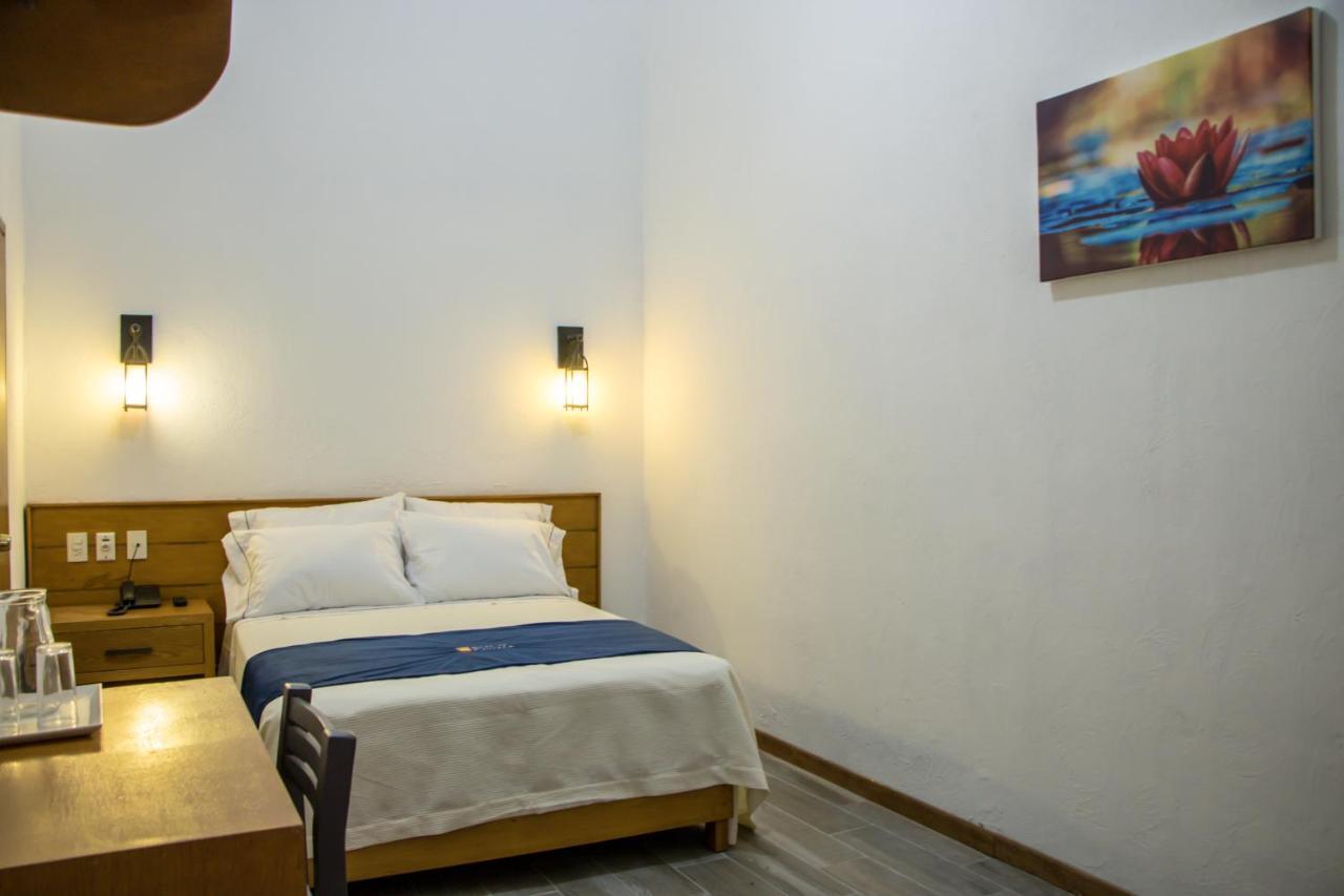 Hotel Real De Castilla Colonial Guadalajara Buitenkant foto
