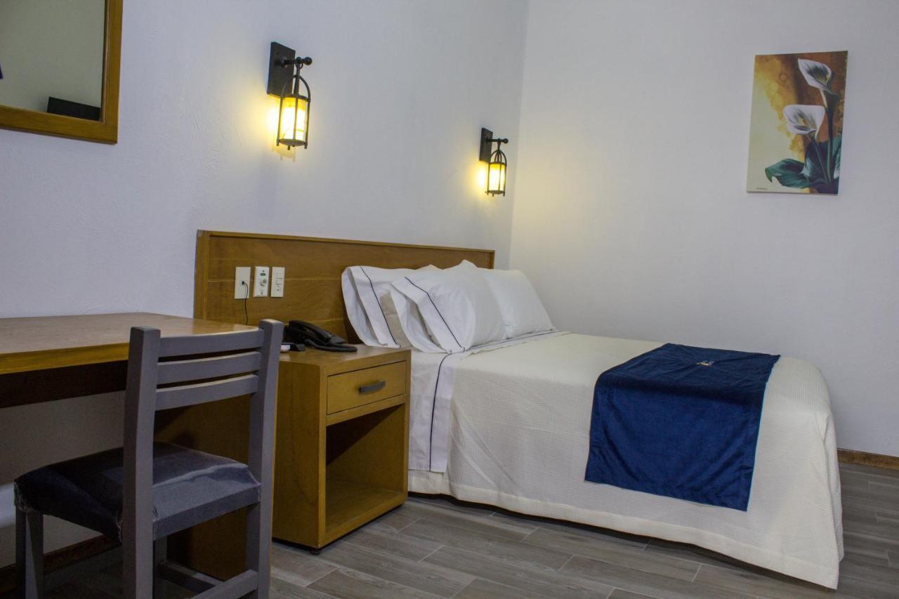 Hotel Real De Castilla Colonial Guadalajara Buitenkant foto