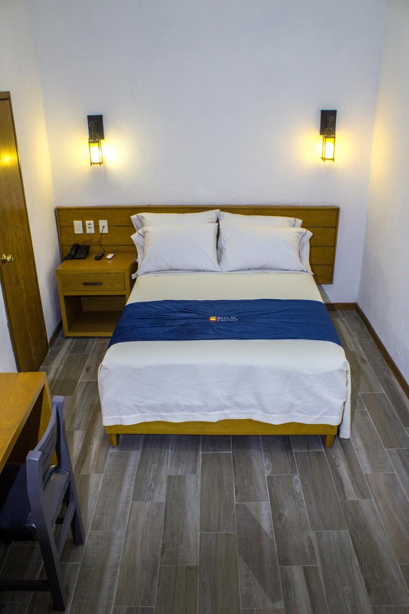 Hotel Real De Castilla Colonial Guadalajara Kamer foto